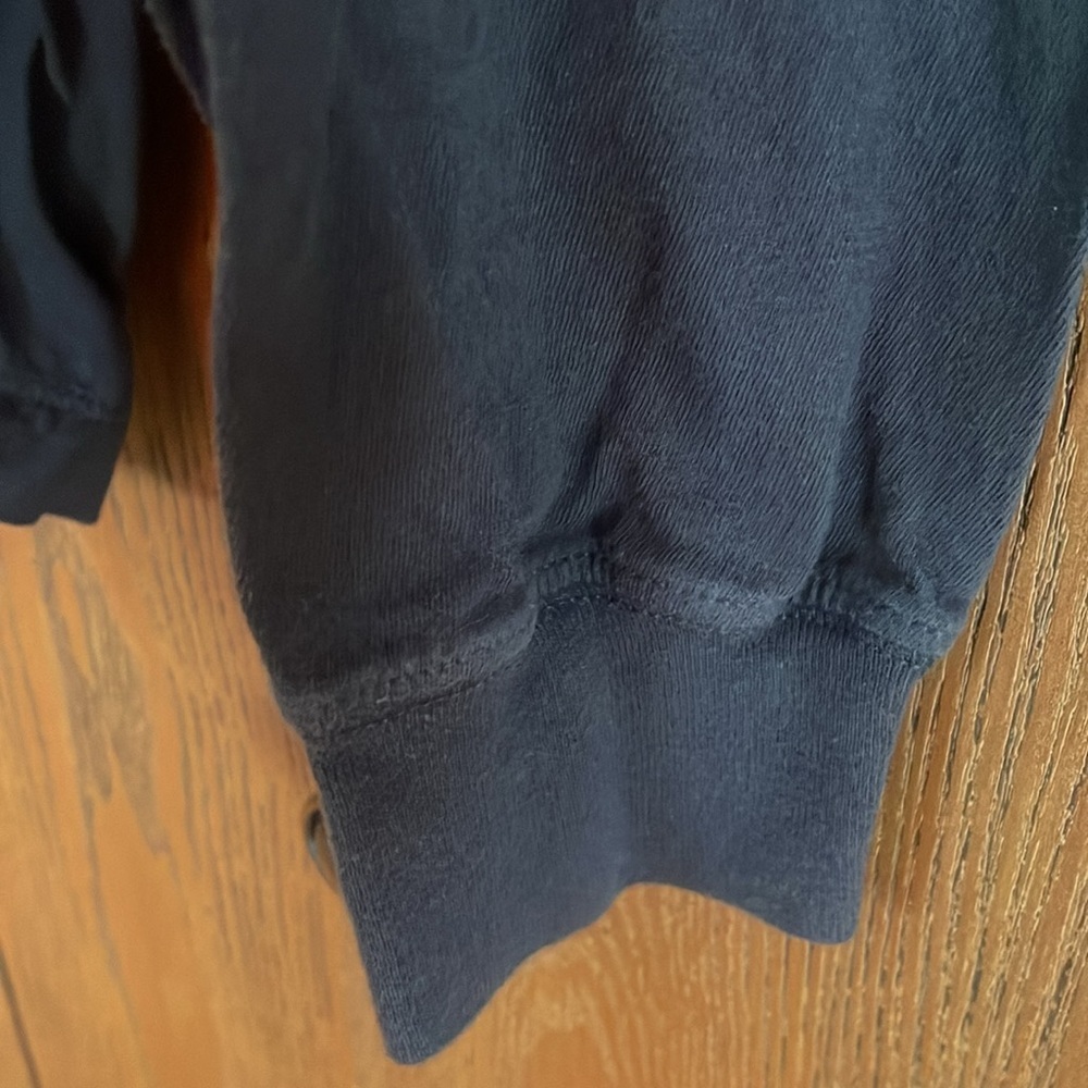Nike - Iowa Hawkeyes - Long Sleeve - Picture 3 of 5